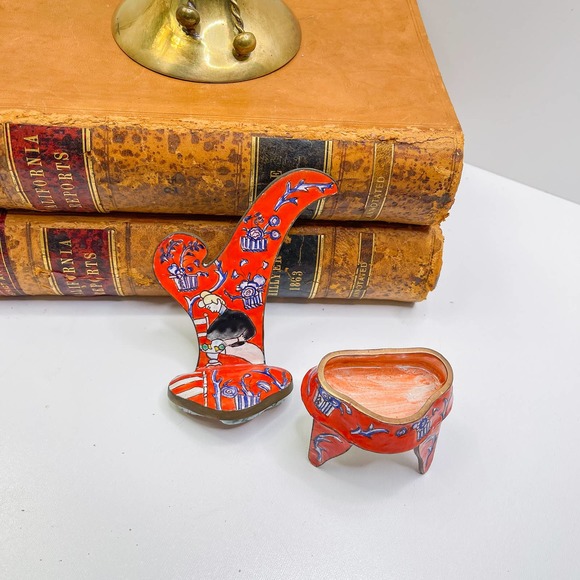 Empress Arts Enamal mini Chair with hidden storeage - Picture 5 of 8